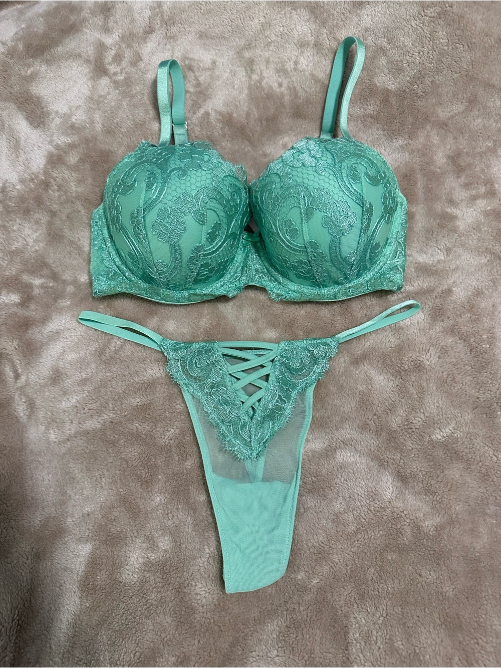 Victoria's Secret Green Mint Lace Bra & Thong Set